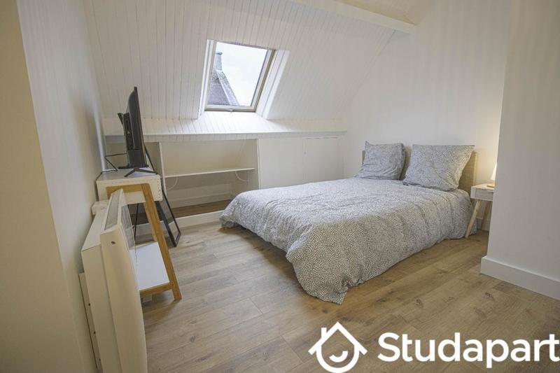 Chambre - 13 m² - 1 pièce