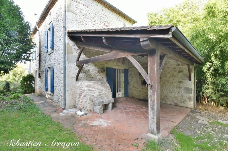 Maison en pierre - 108 m² - 4 pièces