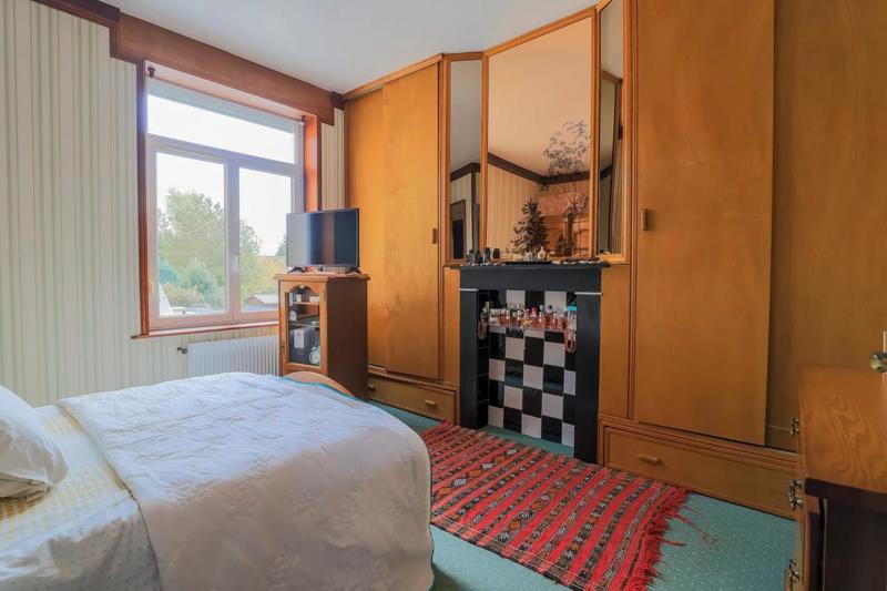 Demeure - 174 m² - 8 pièces