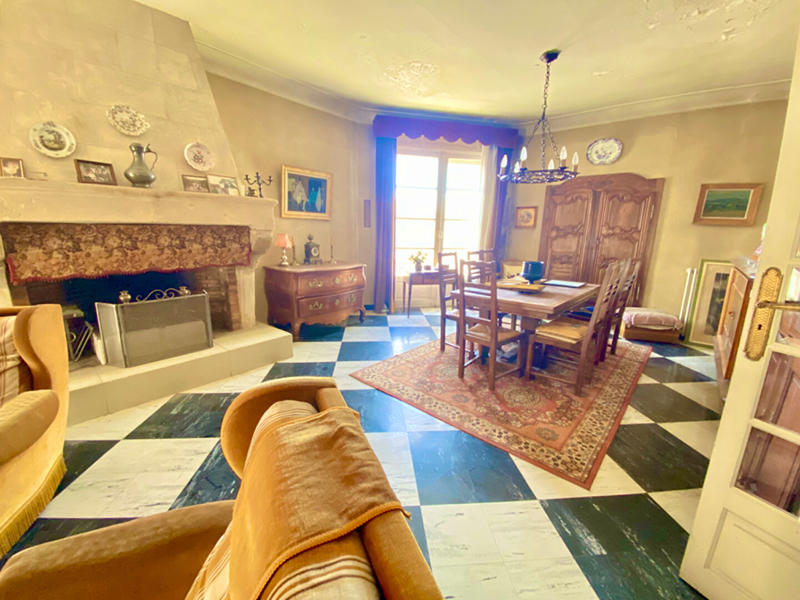 Appartement - 154 m² - 6 pièces