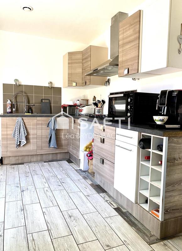 Maison - 180 m² - 5 pièces