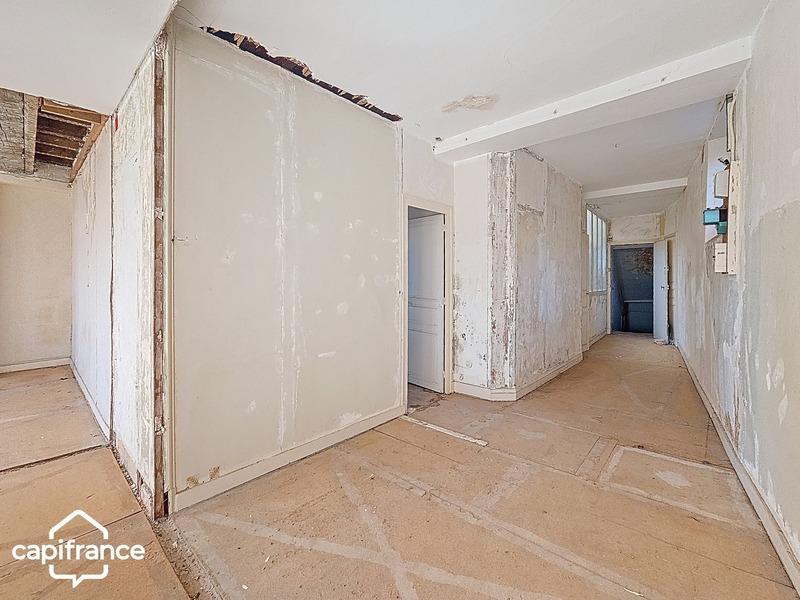 Immeuble - 330 m² - 11 pièces