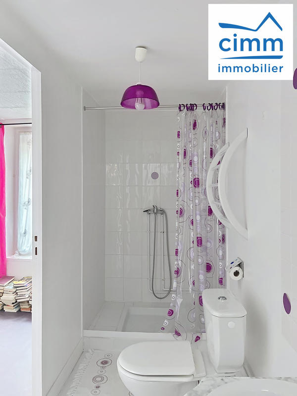 Maison traditionnelle - 159 m² - 4 pièces