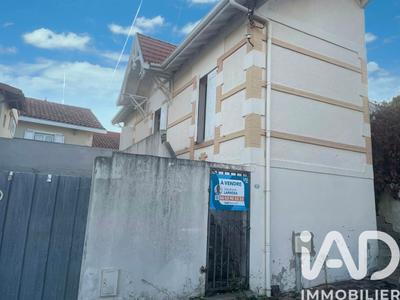 Maison de ville - 80 m² - 4 pièces