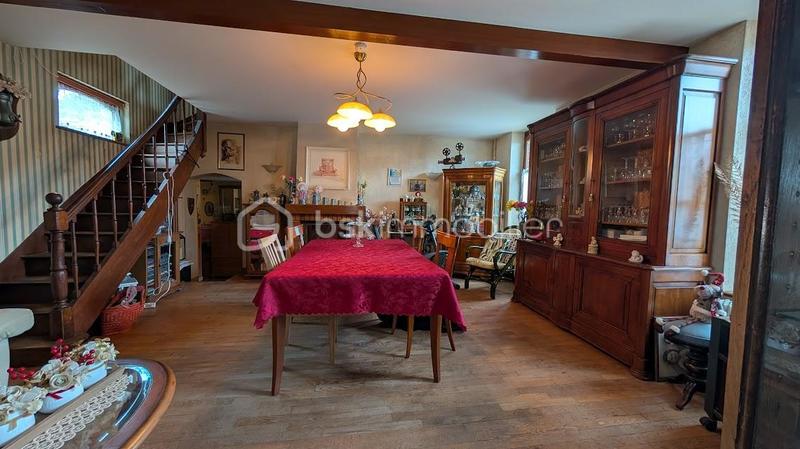 Maison traditionnelle - 95 m² - 5 pièces