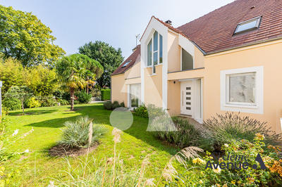Maison - 195 m² - 6 pièces