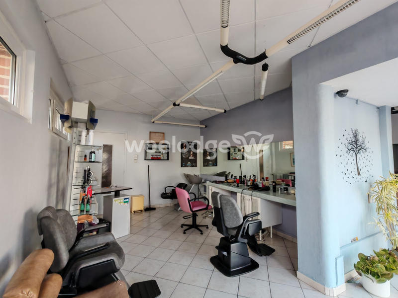 Maison - 208 m² - 10 pièces