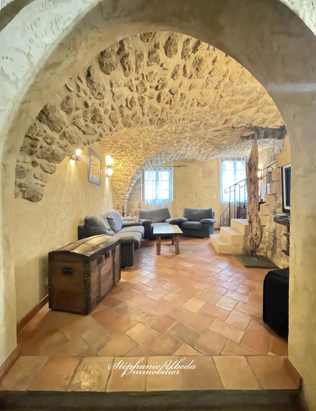 Maison - 235 m² - 6 pièces