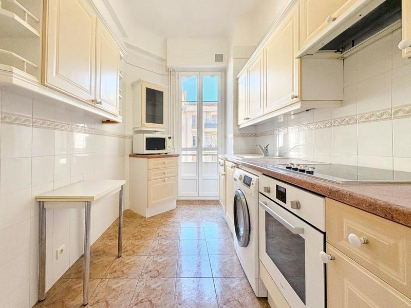 Appartement - 65 m² - 2 pièces