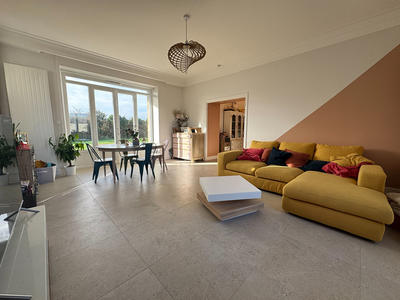 Maison - 187 m² - 7 pièces