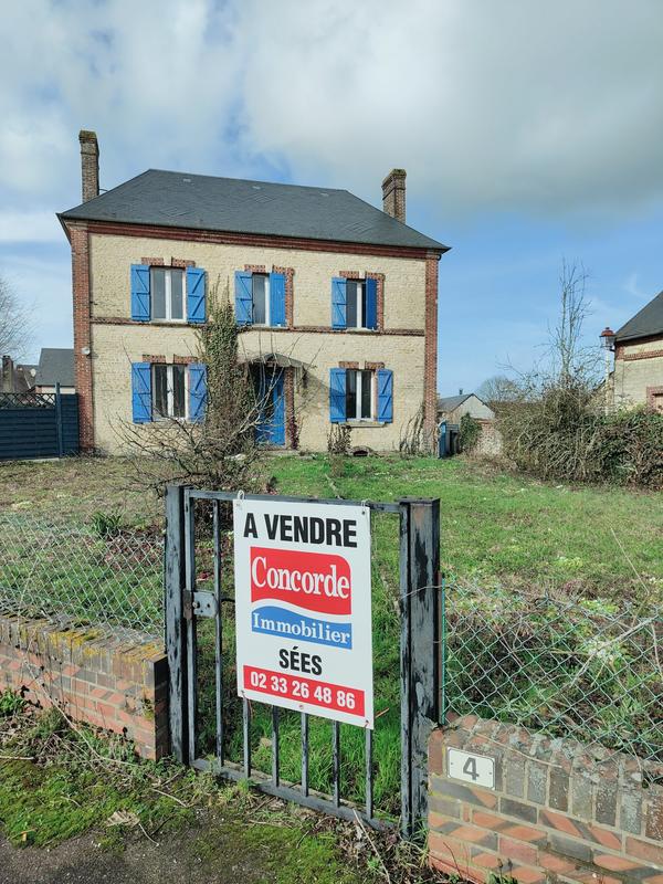 Maison ancienne - 97 m² - 5 pièces