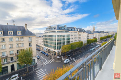 Appartement - 85 m² - 4 pièces