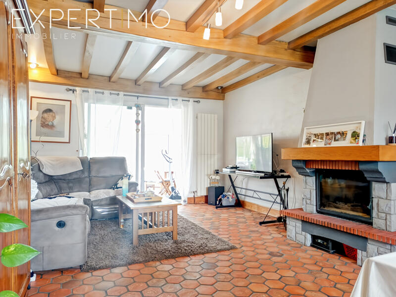 Maison - 163 m² - 5 pièces