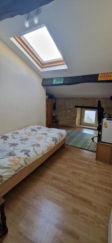 Maison - 326 m² - 13 pièces