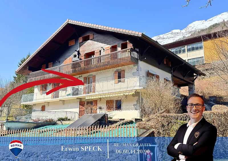 Maison - 236 m² - 10 pièces