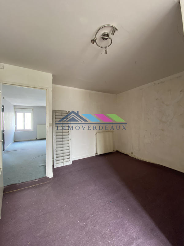 Immeuble - 140 m² - 8 pièces