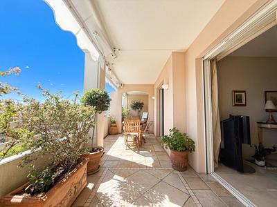 Appartement - 95 m² - 4 pièces