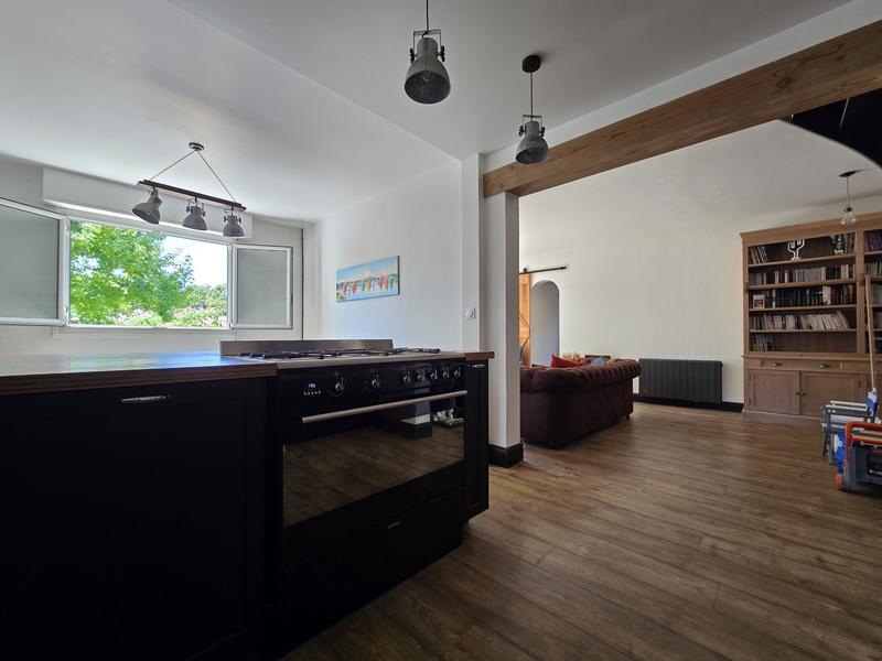 Maison - 145 m² - 6 pièces