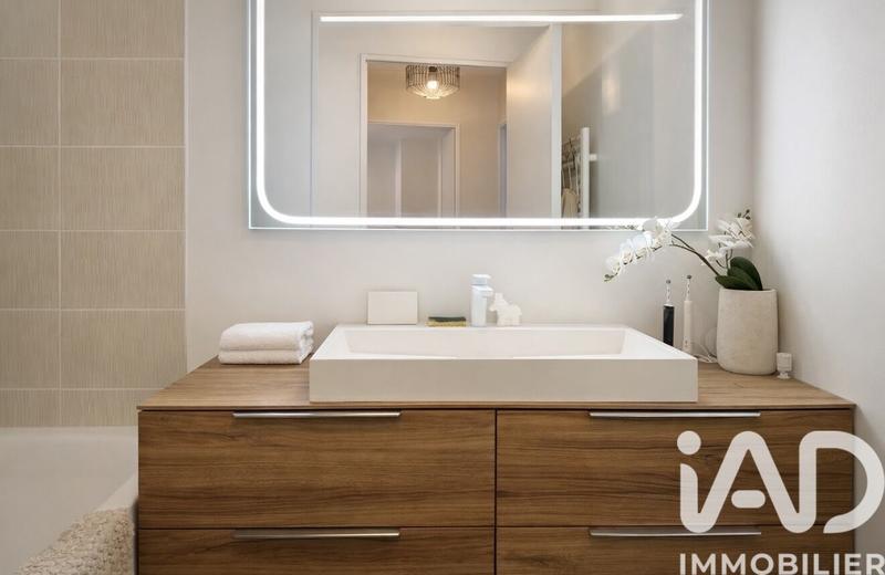 Appartement - 70 m² - 3 pièces