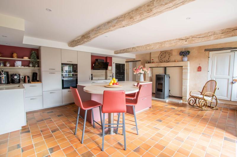 Maison ancienne - 180 m² - 5 pièces