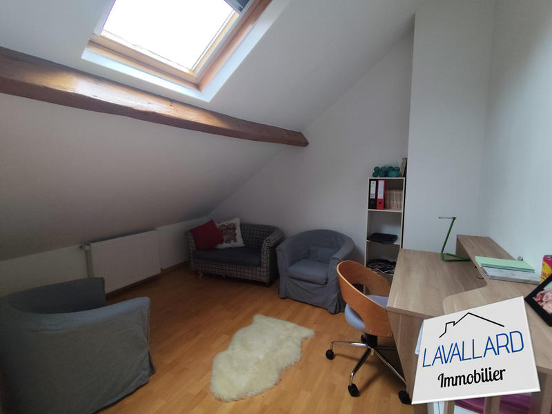 Maison - 95 m² - 6 pièces