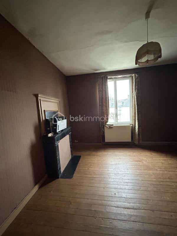 Demeure - 210 m² - 11 pièces