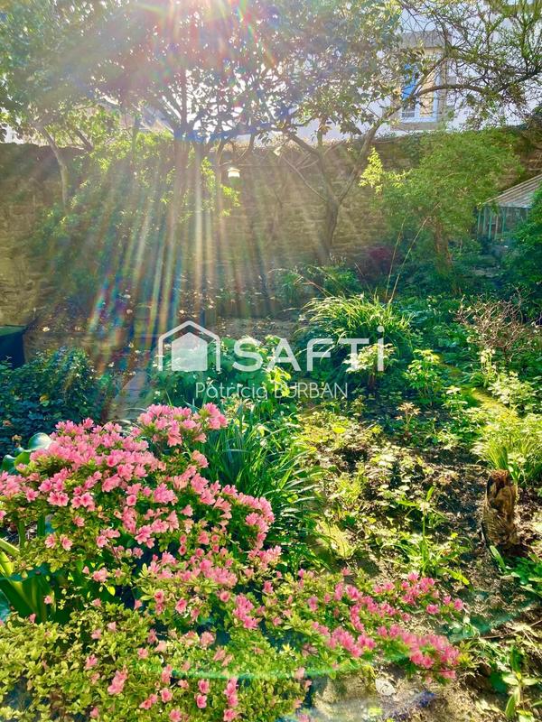 Maison - 184 m² - 8 pièces