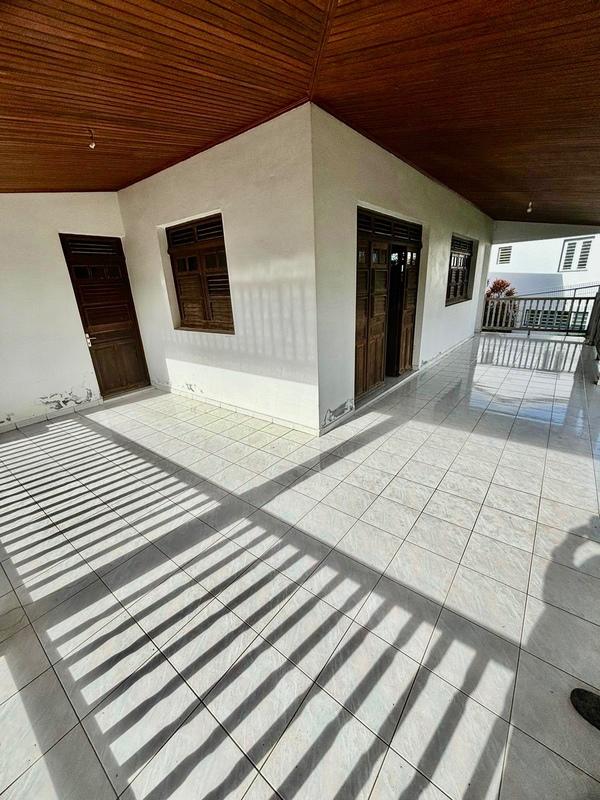 Maison - 150 m² - 6 pièces