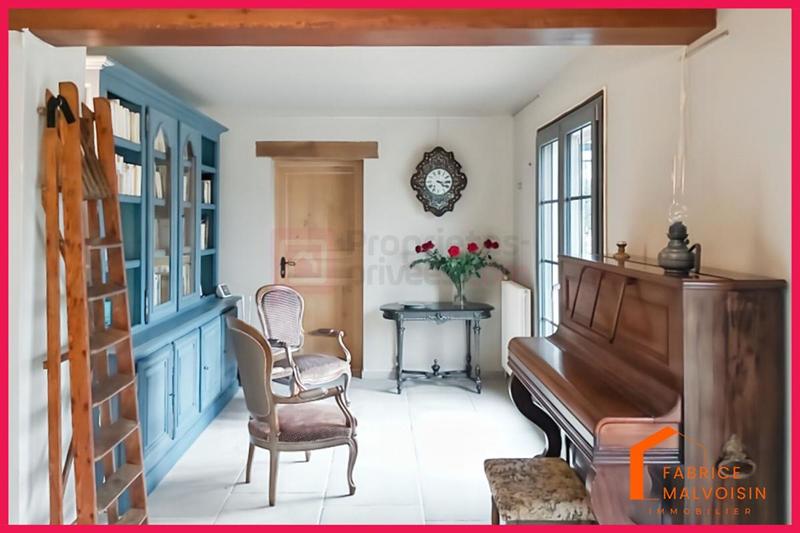 Maison - 232 m² - 8 pièces