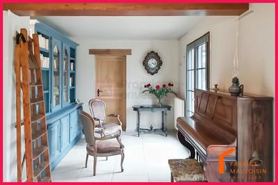 Maison - 232 m² - 8 pièces