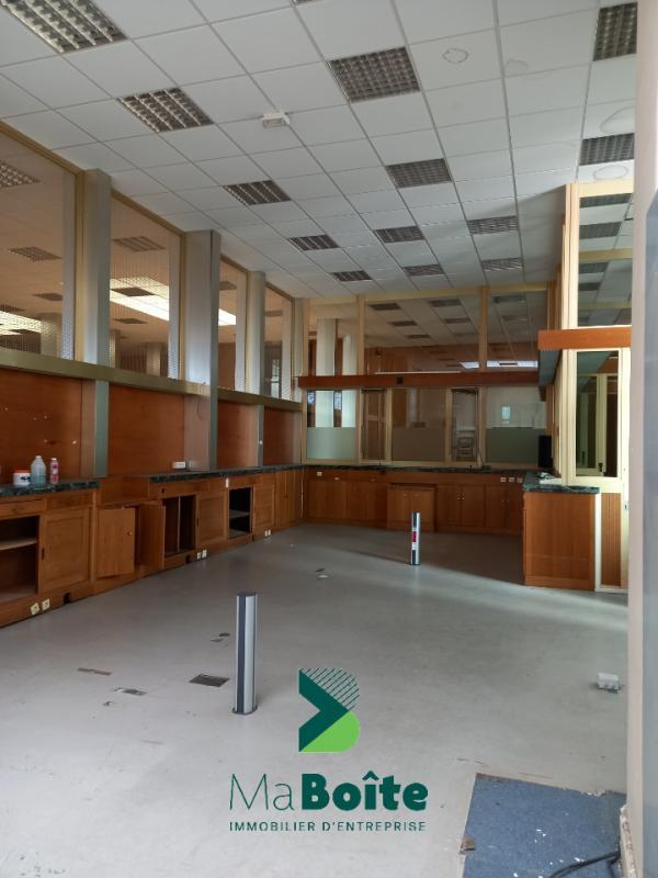 Local d'activités - 700 m²