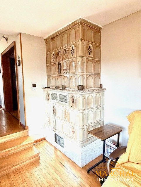 Maison traditionnelle - 200 m² - 8 pièces