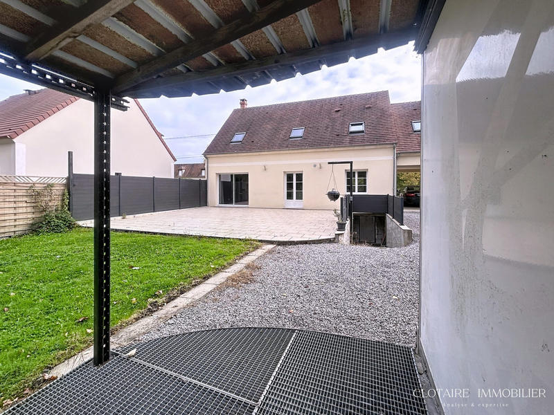 Maison - 140 m² - 6 pièces