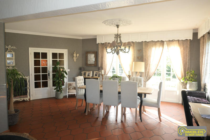 Maison - 171 m² - 7 pièces