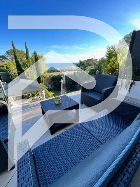 Maison - 308 m² - 11 pièces