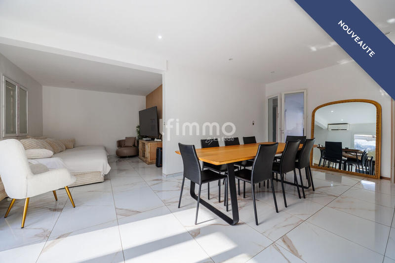 Maison - 179 m² - 6 pièces