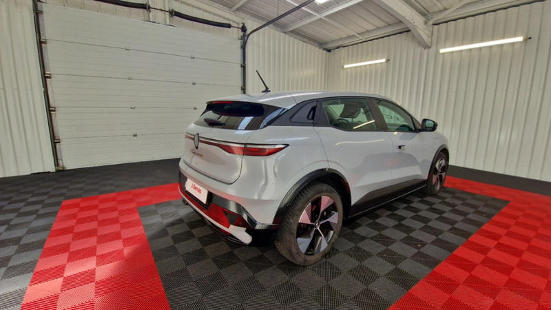 Renault Mégane E-Tech equilibre Ev60 220ch optimum charge