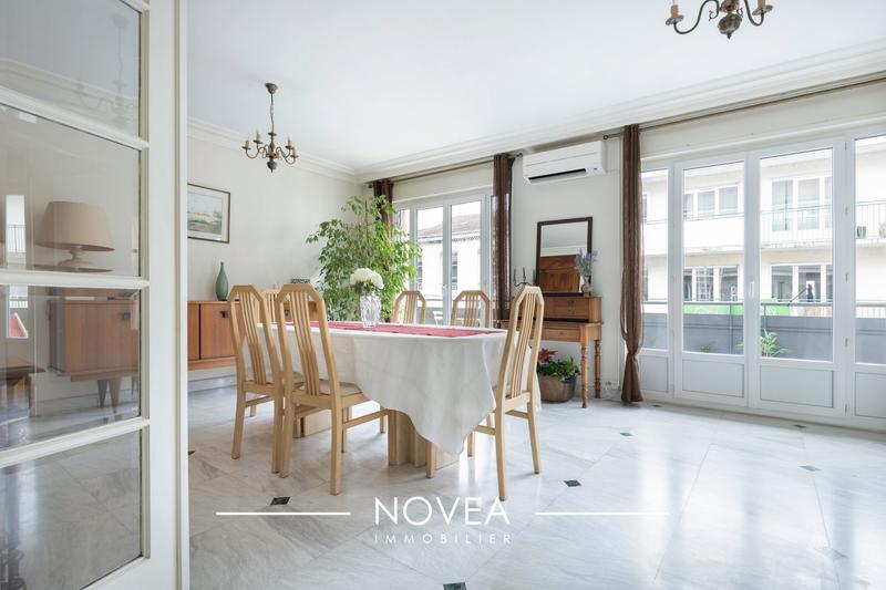 Appartement - 100 m² - 4 pièces