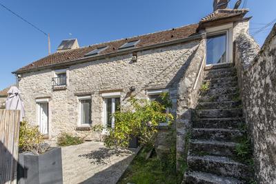 Maison - 285 m² - 7 pièces
