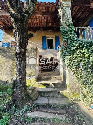 Maison - 300 m² - 8 pièces