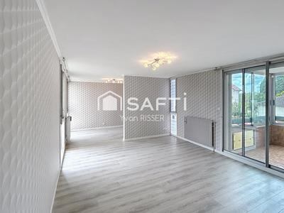 Appartement - 90 m² - 4 pièces