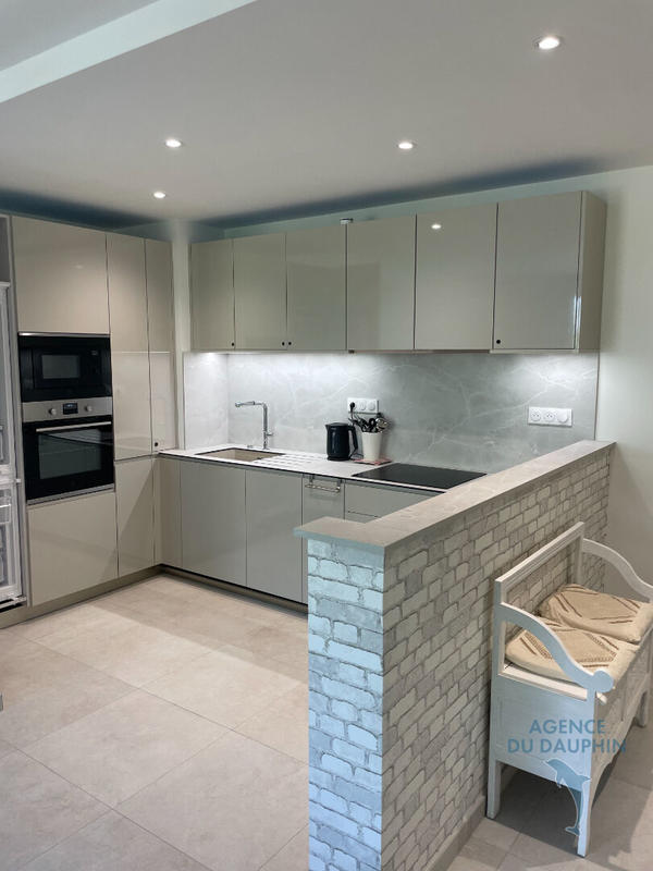 Appartement - 72 m² - 3 pièces