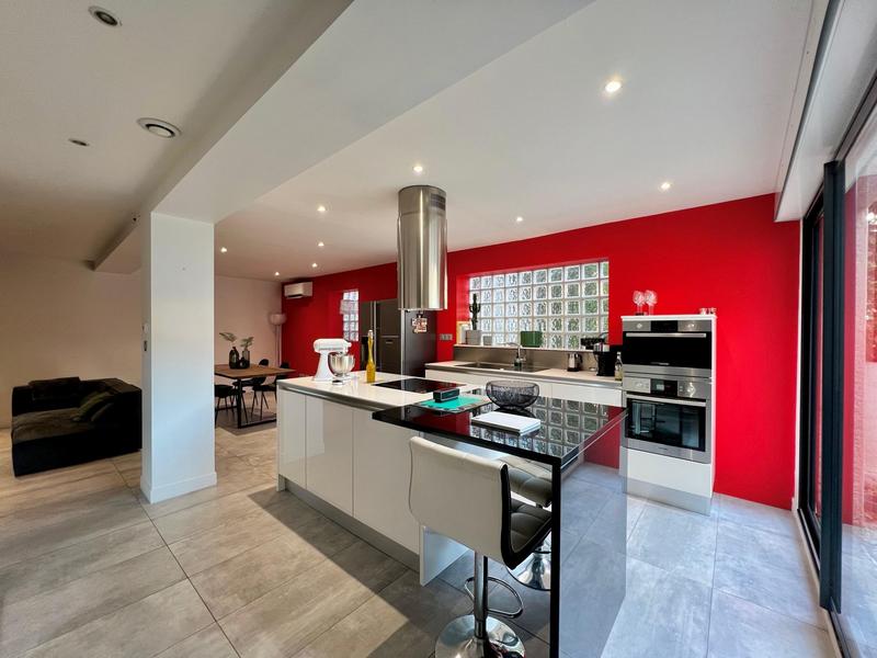 Maison - 96 m² - 4 pièces