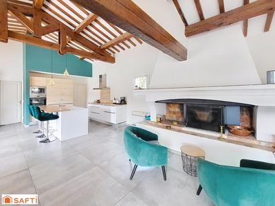 Maison - 185 m² - 6 pièces