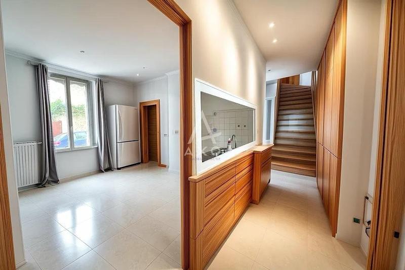 Maison - 153 m² - 7 pièces