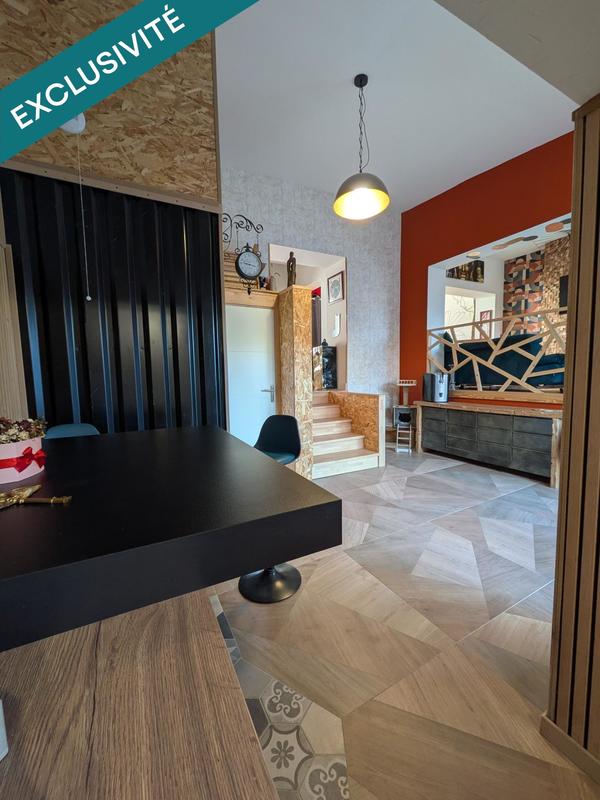 Maison - 137 m² - 6 pièces