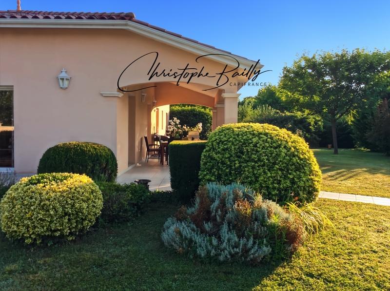 Propriété - 130 m² - 5 pièces