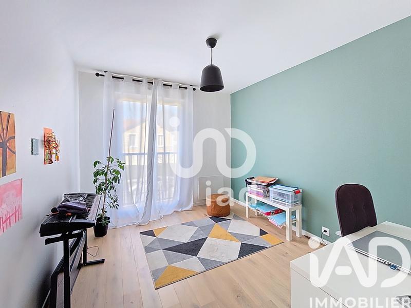 Appartement - 98 m² - 5 pièces