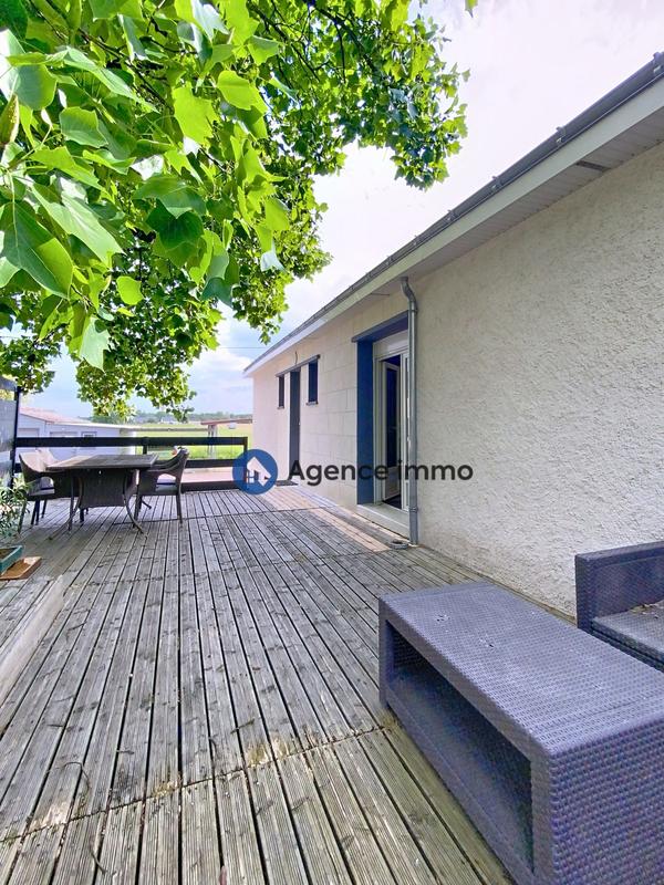 Maison traditionnelle - 106 m² - 7 pièces