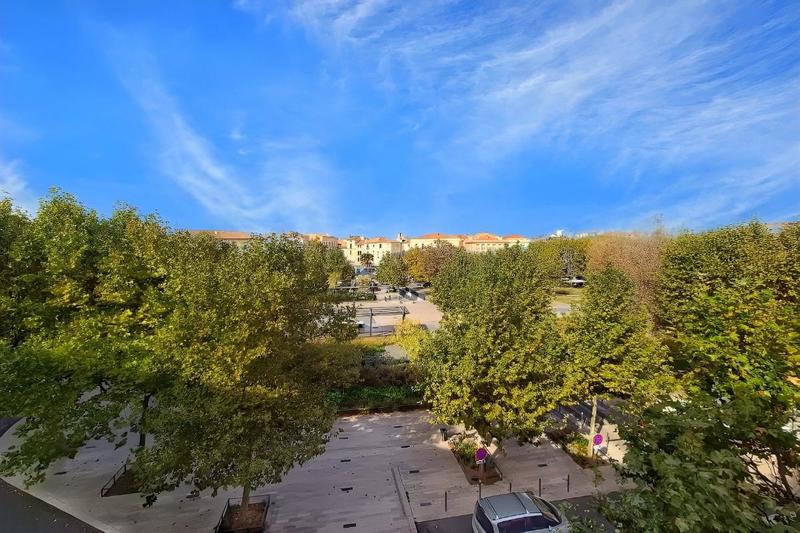 Duplex - 225 m² - 5 pièces